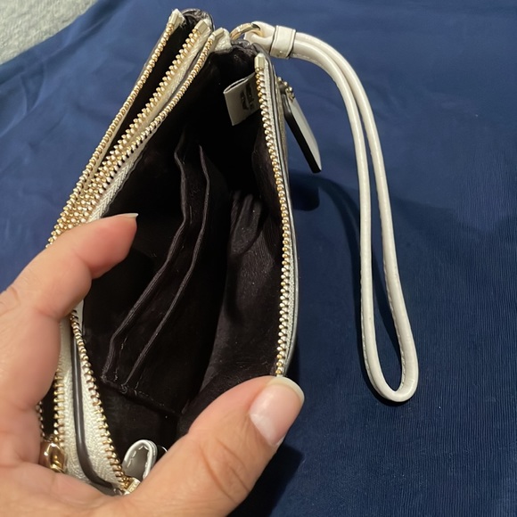Coach Double corner zip wristlet - Picture 3 of 8